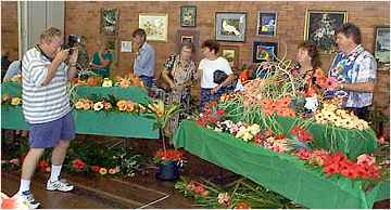 mikejul1.jpg (15702 bytes)