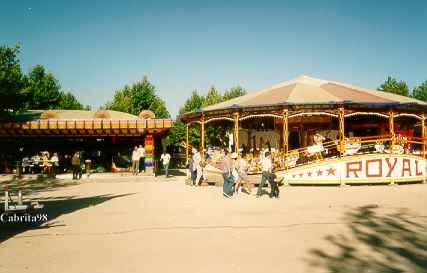 Vistaavenida1.jpg (54074 bytes)