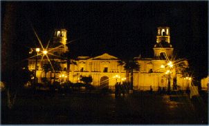 Plaza de Armas de noche - 45K