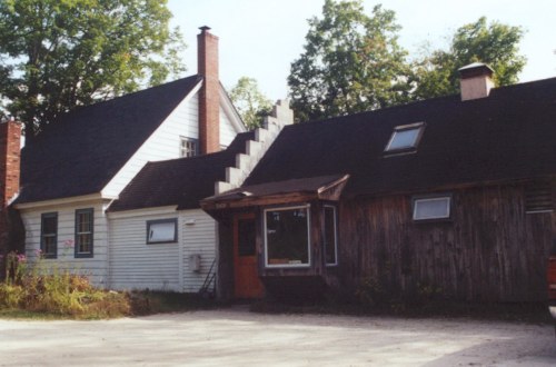 Kernel Bakery
The Jaffrey Road (Rte. 202), Peterborough, NH
603 924-7930