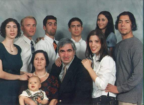 Famiglia.jpg (198493 bytes)