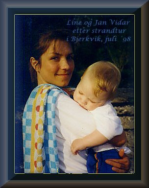 Det er slitsomt � v�re p� badestranda! Denne dagen var det 27 grader i Bjerkvik!