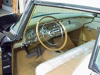 1955 Chrysler New Yorker Newport interior.jpg (77134 bytes)