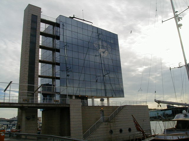 04150175.jpg (56011 Byte)