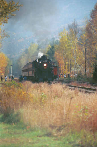 Conway Scenic's 060 Switcher 7470 starting on its way to Crawford Notch.!