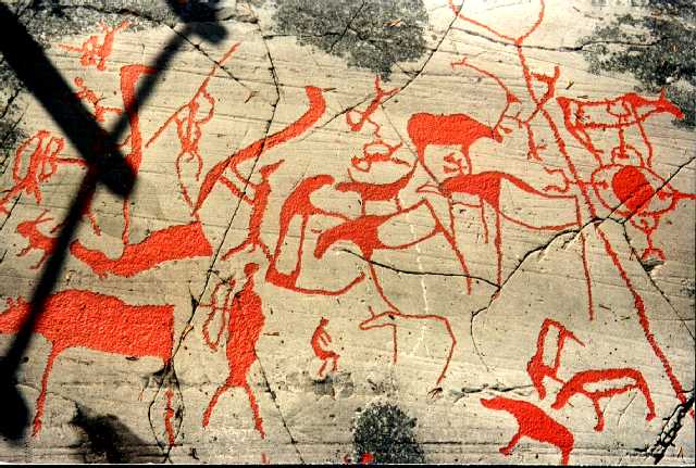 Kresby kultury Komsa, kter� jsou sou��st� muzea