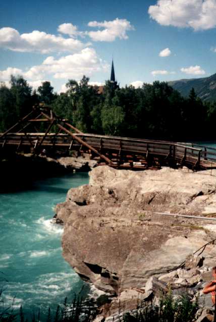 Fossheim Steinsenter