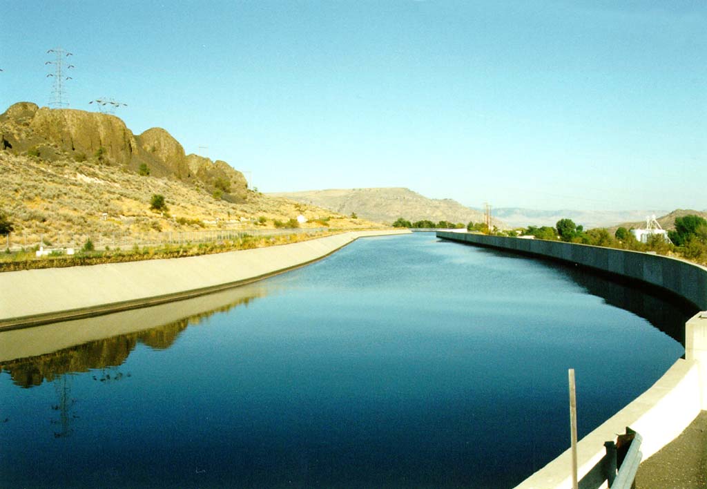 An irrigation canal delivering water from Grand Coulee to the Columbia Basin