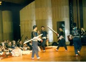 folklor1.jpg (12957 bytes)