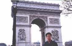 triomphe.jpg (6212 bytes)