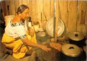Mayan woman
roasting cacao
beans