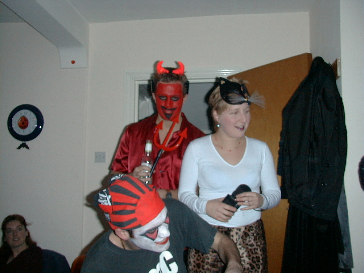 agf00006.jpg (226596 bytes)