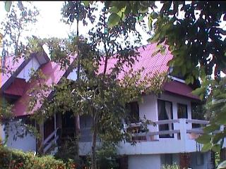 newracharwadee1.JPG (25713 bytes)