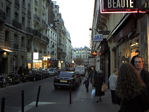 rue6.jpg (149553 octets)