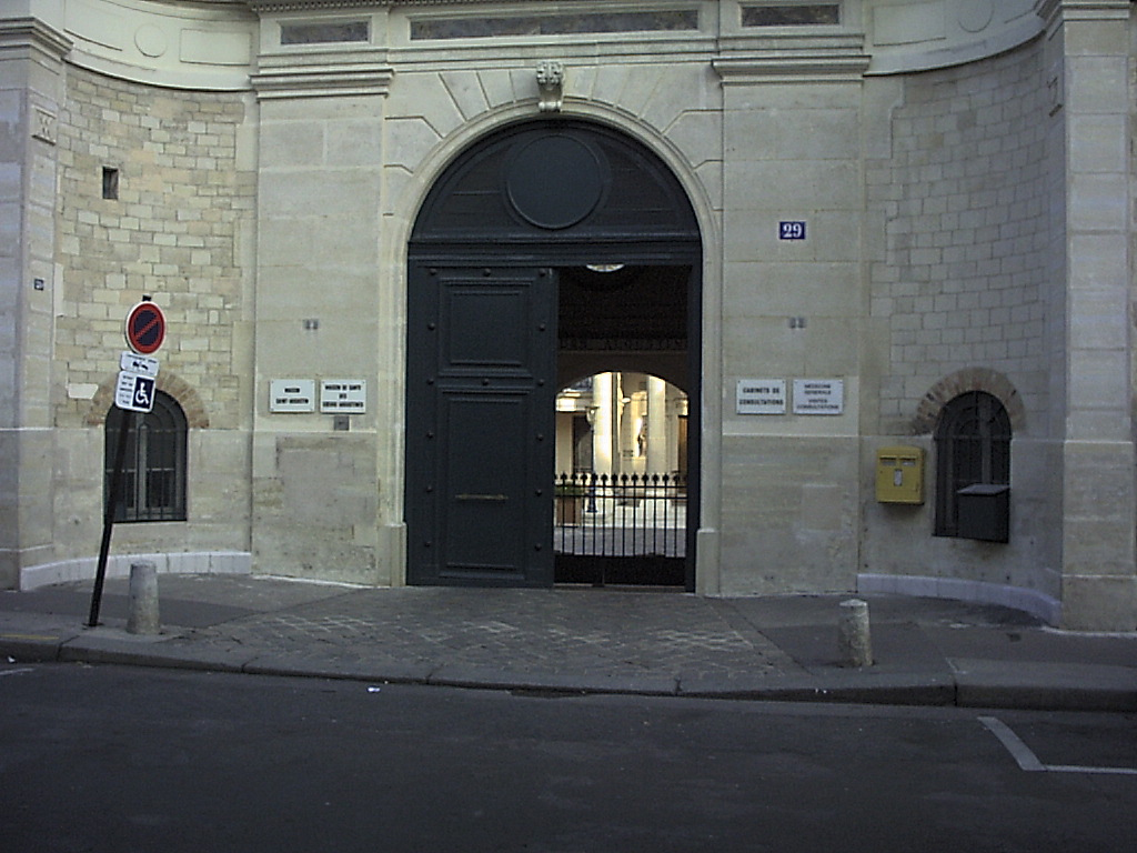 rue_sante.jpg (437181 octets)