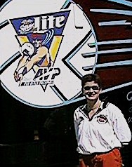 Annie Pappas brought her boys volleyball team to shag balls. Great job Annie!