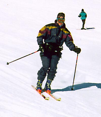 act_croig_upright.JPG (24376 bytes)