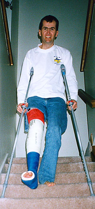 ppl_mike_stairs_2.JPG (90172 bytes)