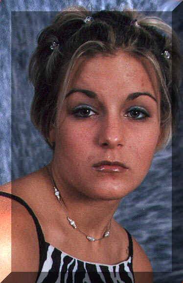 niki2.JPG (47414 bytes)
