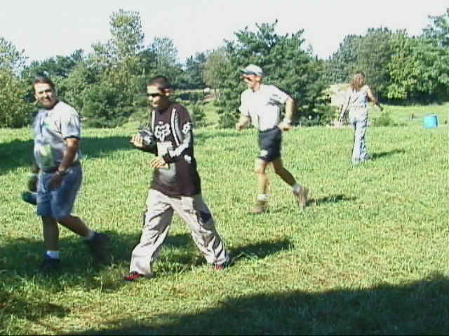 runningback.jpg (196562 bytes)