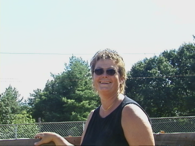SharonR.jpg (149953 bytes)