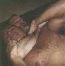 Strangle1.jpg (3570 bytes)