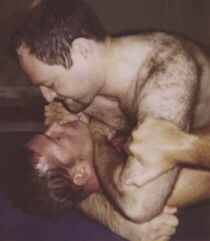 Strangle2.jpg (4588 bytes)