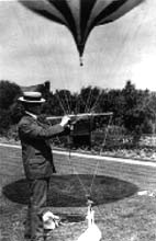 globo.JPG (27060 bytes)