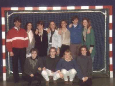 Dames 1 SCHC in de zaal