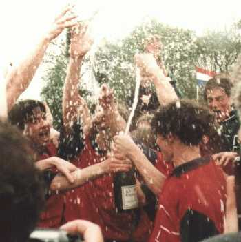 kamp12.jpg (16550 bytes)