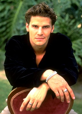 angel10[1].jpg (24050 bytes)