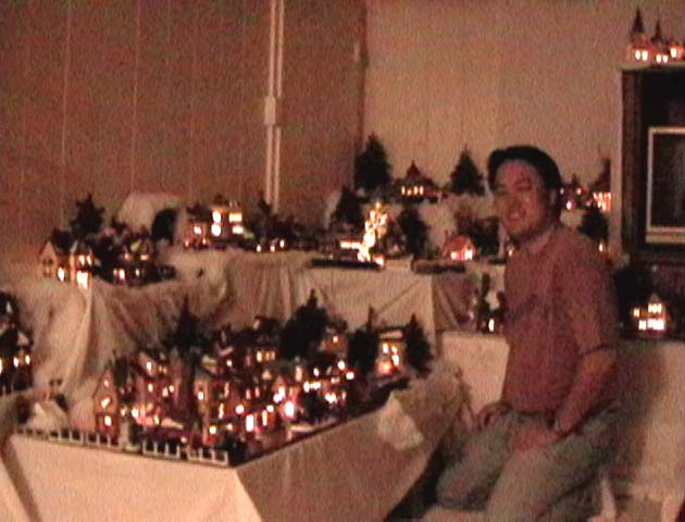 Charles Dickens' Village w/ Kiisu