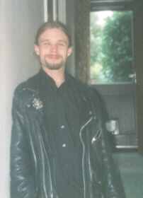 Mate8.jpg (20600 bytes)