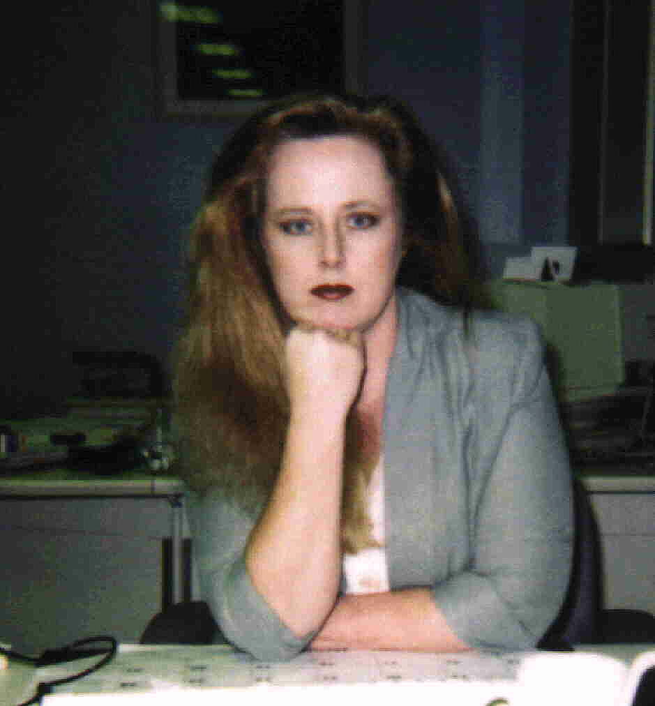 VICKIE2%2ejpg.jpg (51793 bytes)