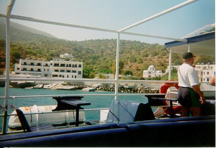 14.jpg (27411 bytes)