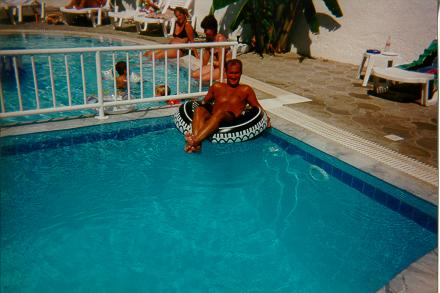 24.jpg (24808 bytes)