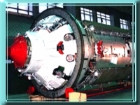 iss13.jpg (37915 bytes)