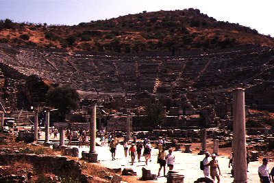 Efes-04.jpg (44207 bytes)