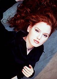 hailey1.jpg (14607 bytes)