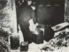 petiot.JPG (9395 bytes)