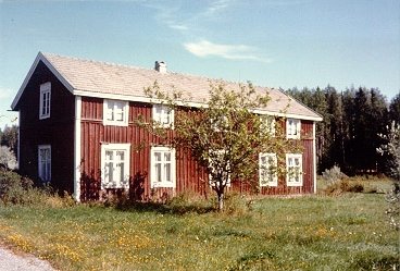 house1.jpg (33383 bytes)