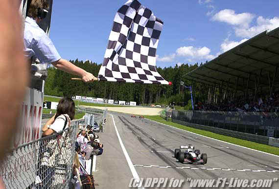 flag.jpg (51800 bytes)