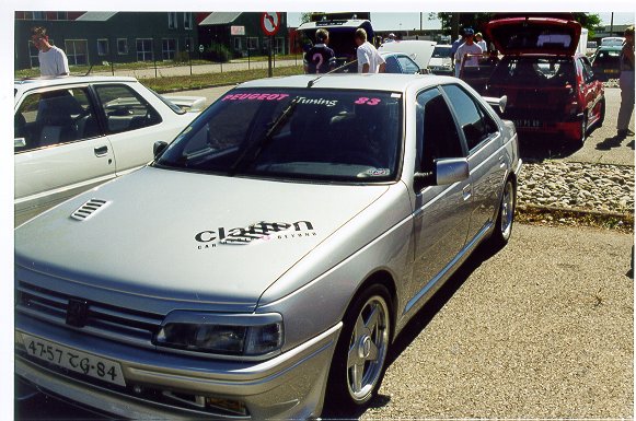 peugeot3.jpg (73093 bytes)