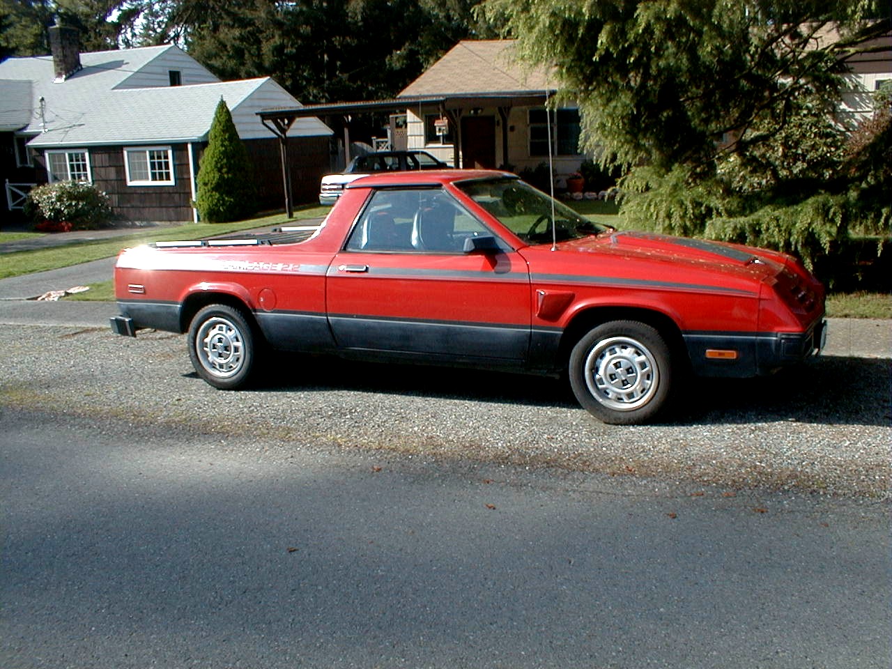 1983R22bRightSide.jpg (339588 bytes)