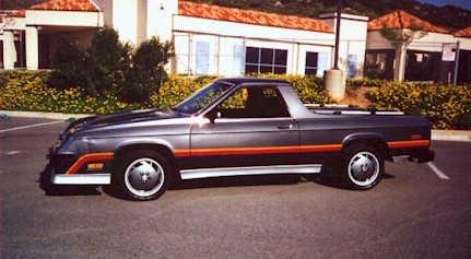 1983SGTb001.jpg (43610 bytes)