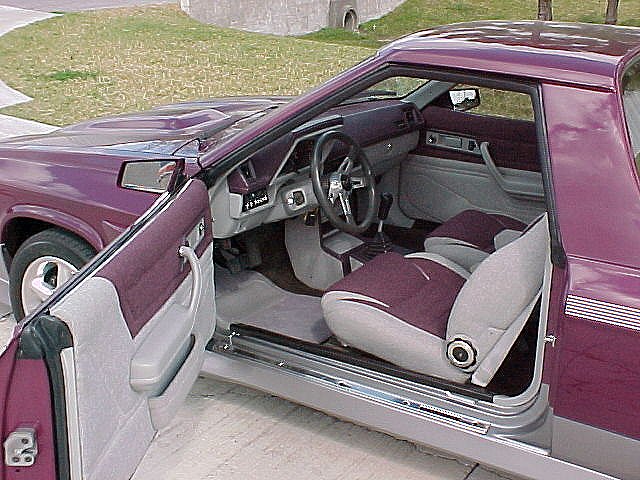 customa008.jpg (92294 bytes)