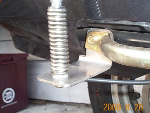 bracket.jpg (34590 bytes)