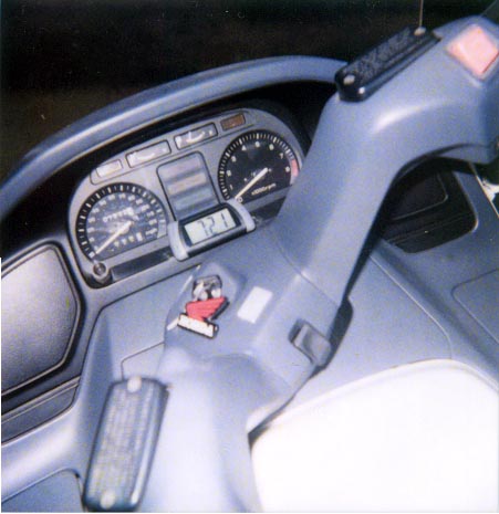 Clock.jpg (43943 bytes)