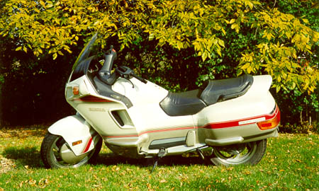 MYBIKE.JPG (61492 bytes)