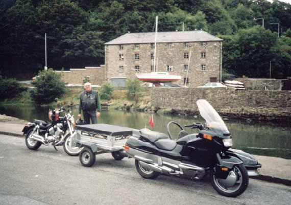 phil1.jpg (66211 bytes)